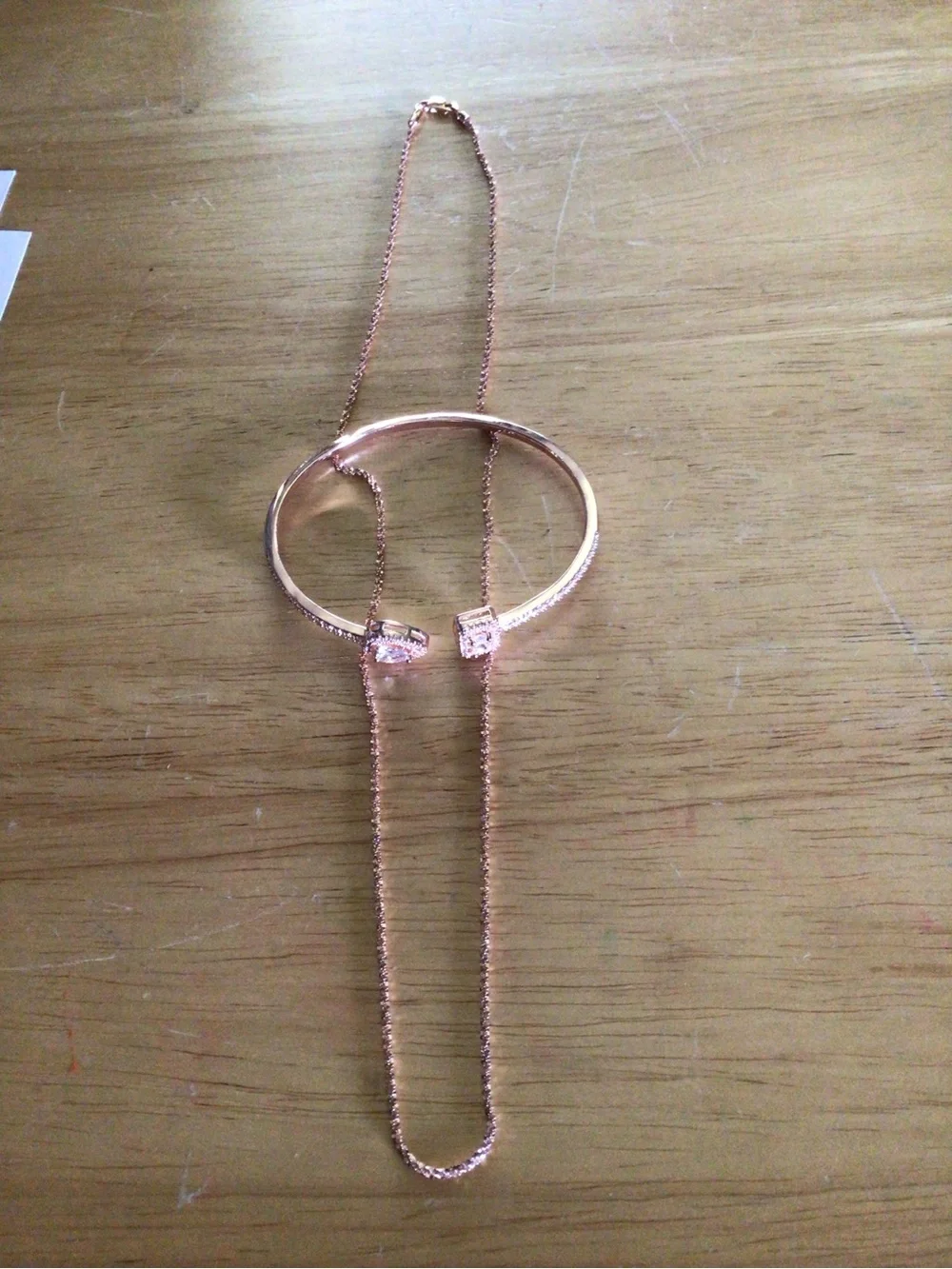 Source Unknown Rose Gold Bracelet and Pendant Necklace Set